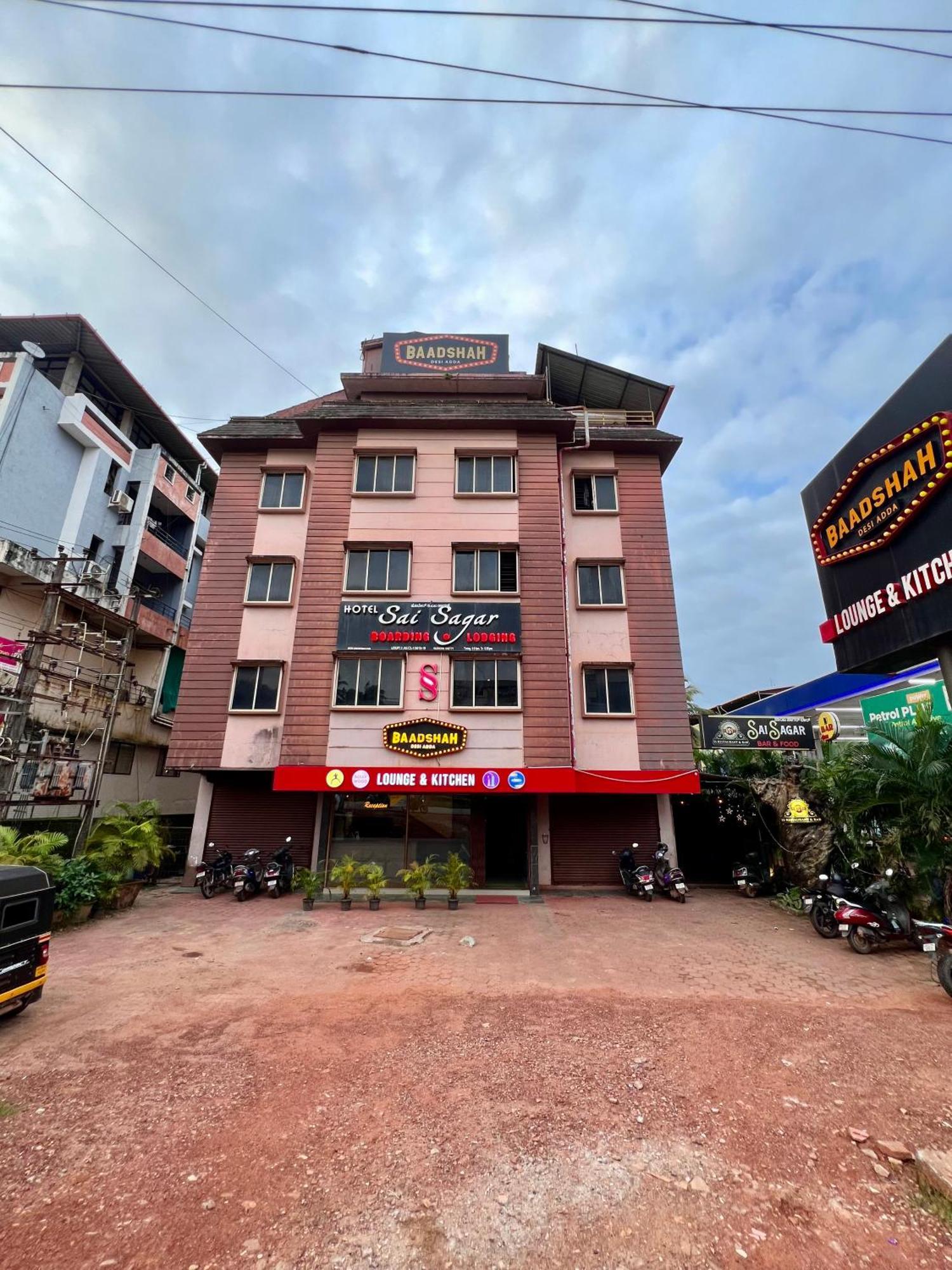 Sai Sagar Hotel Manipal Bagian luar foto
